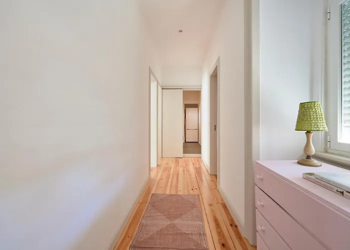 Apartment Sunny With Balcony!