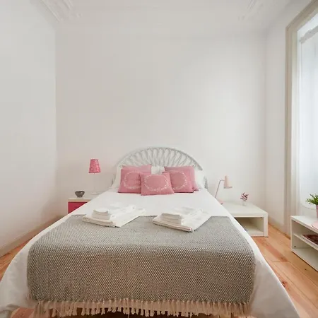 Sunny With Balcony! Apartamento Lisboa